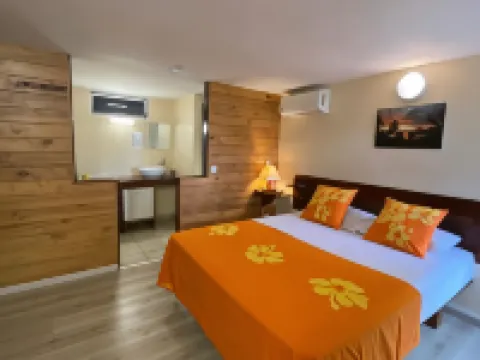 波拉波拉假日旅館及別墅 奴內爾酒店