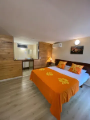 Bora Bora Holiday's Lodge