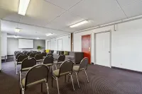 Econo Lodge Inn & Suites Hotels in Waterloo