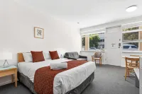 Taft Apartments Các khách sạn gần Glenelg Beach