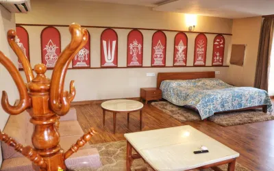 Devraha Seva Ashram - Vrindavan Отели рядом с достопримечательностью «Храм Банке-Бихари»