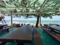 Khanom Golden Beach Hotel