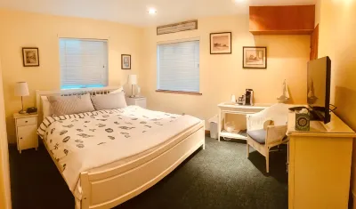 Driftwood Inn
