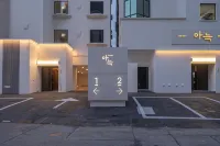 Aank Hotel Daejeon Yuseong 2nd - Motels