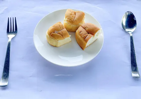 The Monarch Turbhe Отели рядом со станцией Vashi Railway Station