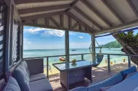 Le Nautique Beachfront Apartments Hotels in Takamaka