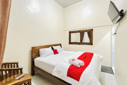 RedDoorz @ Gunari Guest House Merek Karo Hotels in Haranggaol