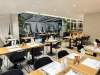 Grand Hotel Sénia - Paris Orly Airport - Pysäköinti