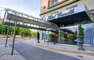 Grenoble’s Alpine Heights: A Guide to the City’s Most Scenic Luxury Hotels