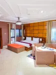 Triple Hill Hotel - Parking