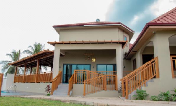 Rainforest Lodge - Housity