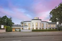 Killara Hotel & Suites - Motel