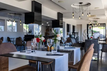 Hotel & Restaurant Perla Riviera