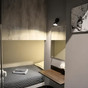 Shelter Три вокзала (Шелтер) Отели рядом со станцией Ленинградский вокзал