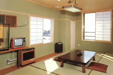 Ryokan Urashima Отели в г. Этидзен