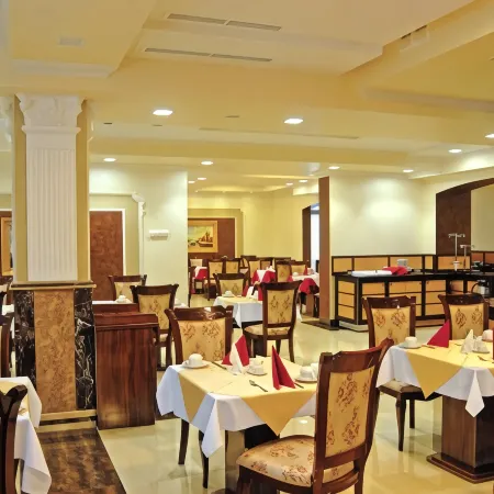 Royal Plaza by Stellar Hotels, Yerevan Отели в г. Ереван