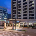 Hilton Indianapolis Hotel & Suites Hotels in 