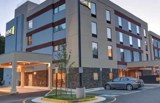 希爾頓惠庭酒店-斯塔福德匡提科