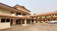 Mark Four Place Hotel