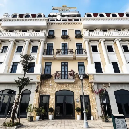Elysinam Boutique Hotel Ha Long
