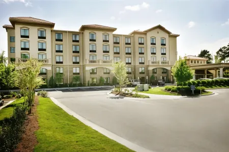 Best Western Plus Westgate Inn Suites