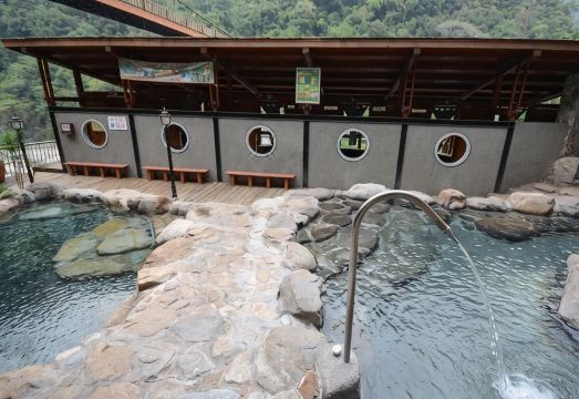 3. 드래곤 밸리 호..