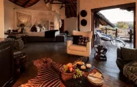 Pondoro Game Lodge