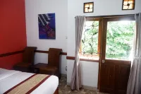 Bali Indah Hotel Bandung - parking
