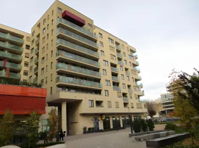 Corvin Center Suites โรงแรมใน