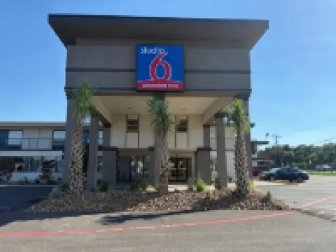 Studio 6 Alvin, TX Hoteles en Alvin
