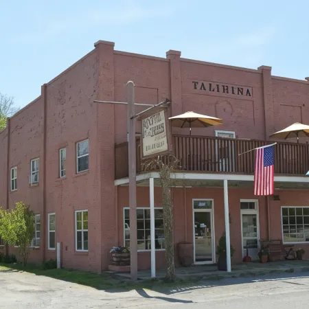 Hootie Creek Guest House