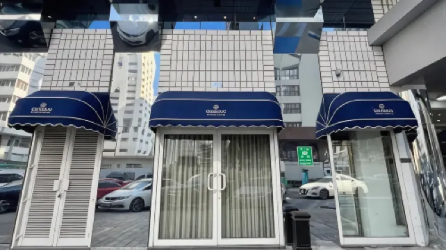 Uptown Hotel Apartments Abu Dhabi by Gewan Außen Photos