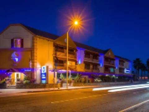 Best Western Harbour Inn Suites Hotels in Sunset Beach