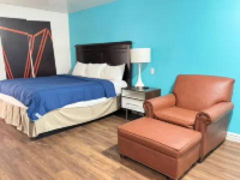 B&J Hotel and Apartments