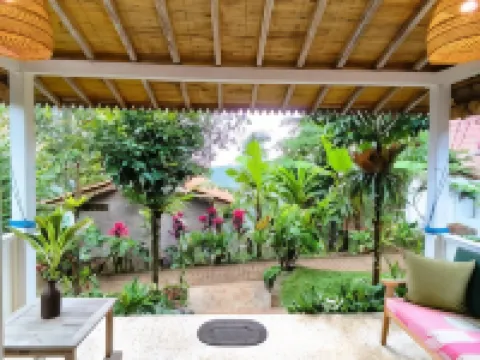 Purwa Ijen Hotels in Licin
