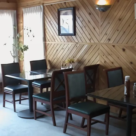 Sacajawea Inn