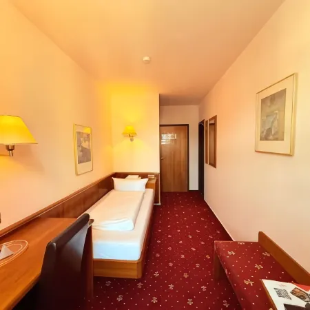 Hotel Merseburger Hof Отели рядом с достопримечательностью «Плагвиц»