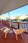 Carolina Rose - Steps from the Beach in Oceanside Village - Wifi