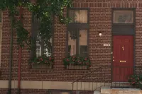 Charming 3rd Flr Bedroom with Private Bath & Roof-Deck & Parking - balcony