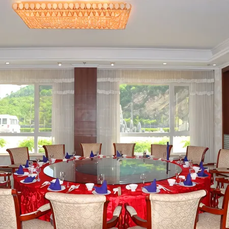 Rongdong Hotel