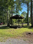 Whispering Pines - a Charming 2-bedroom cabin with WiFi, AC in serene Pipestem