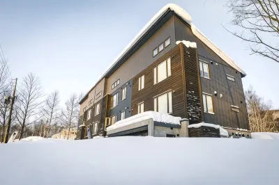 SnowDog Village Hotel di 