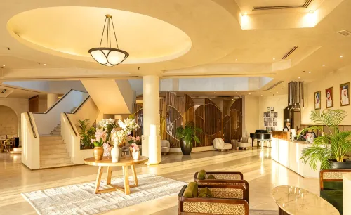 Majestic Cove Hotel - Kitchens