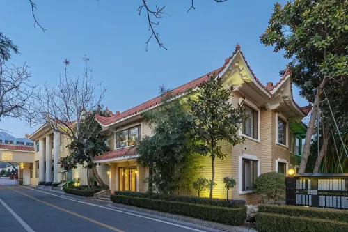 Yuzuo Hotel