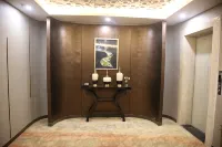 Jun Yue Hotel - parkir