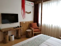 Yandang Xinzhong Deshan Boutique Hostel - Airport Shuttle