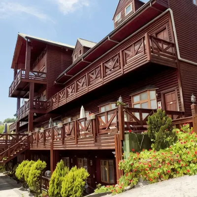 Beverly Hills Hotels near Wuling Shan