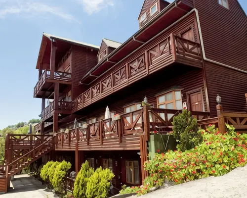 Beverly Hills Hotels near Hehuan Mountain (Hehuanshan)