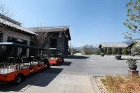 Pullman Lijiang Resort & Spa - parking