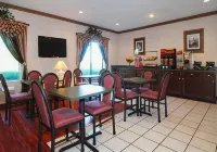 Comfort Inn Plainfield - Indianapolis Airport - breakfast